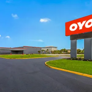 Oyo Airport ** Orlando